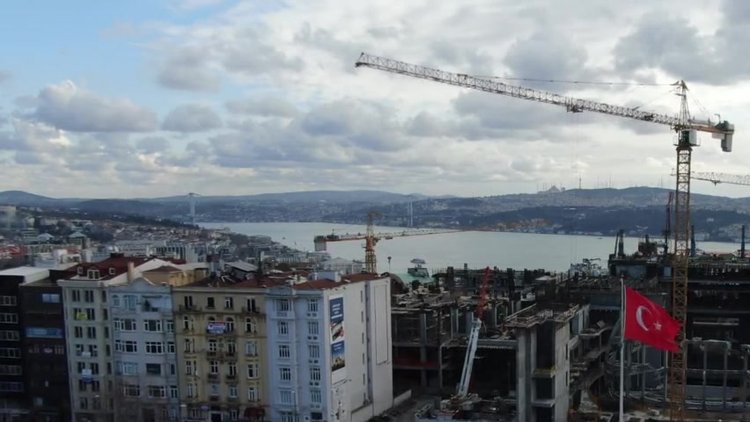 Yeni Atatürk Kültür Merkezi Taksim'de yükselmeye başladı