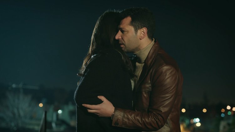 Sibel, Ramo'yu bıçaklıyor!