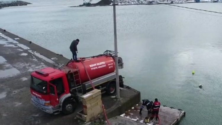 Bozkurt ilçesinde buzlanmaya karşı "deniz suyu" kullanılıyor