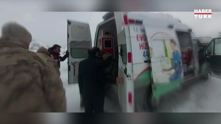 Diyaliz hastasını askeri helikopter yetiştirdi