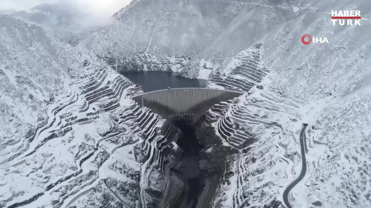 Yusufeli barajında yükseklik 184 metreye ulaştı