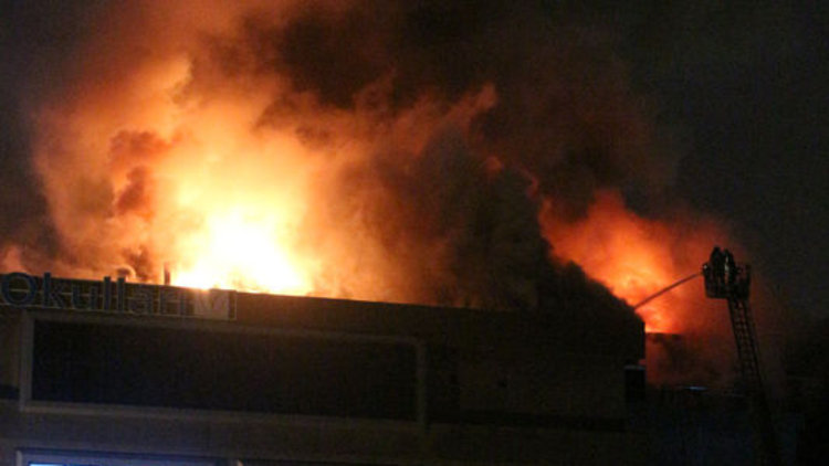 Tekstil atölyesinde korkutan yangın