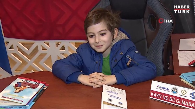 10 yaşında 5 ayda 250 kitap okuyan Atakan Kayalar, basın mensuplarının sorularını cevapladı