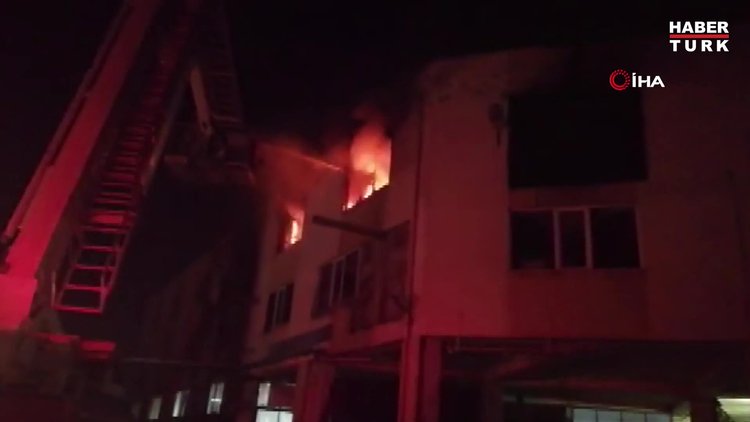 Tuzla Birmes Sanayi Sitesi'nde yangın çıktı