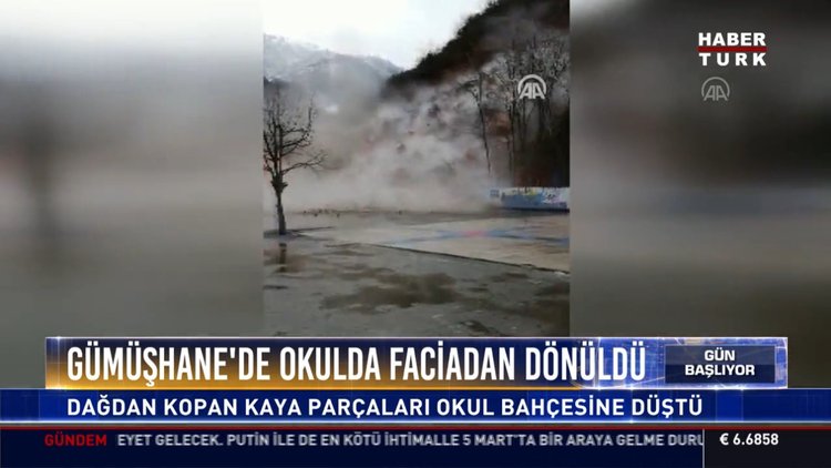Gümüşhane'de korkutan anlar! Okul bahçesinde heyelan