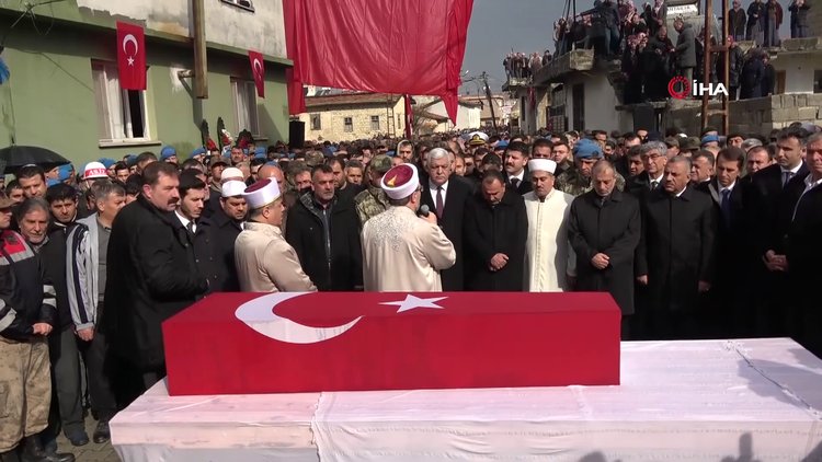 İdlib şehidi Uzman Çavuş Emin Yıldırım son yolculuğuna uğurlandı
