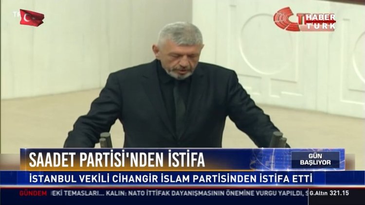 Saadet Partisi'nden istifa