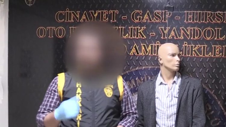Ehliyet sınavında kopya çekmek için kamera ve ses alıcılı düzenek kurmuşlar