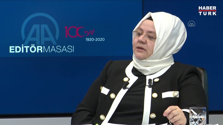 Bakan Selçuk'tan maske ve kolonya dağıtım açıklaması