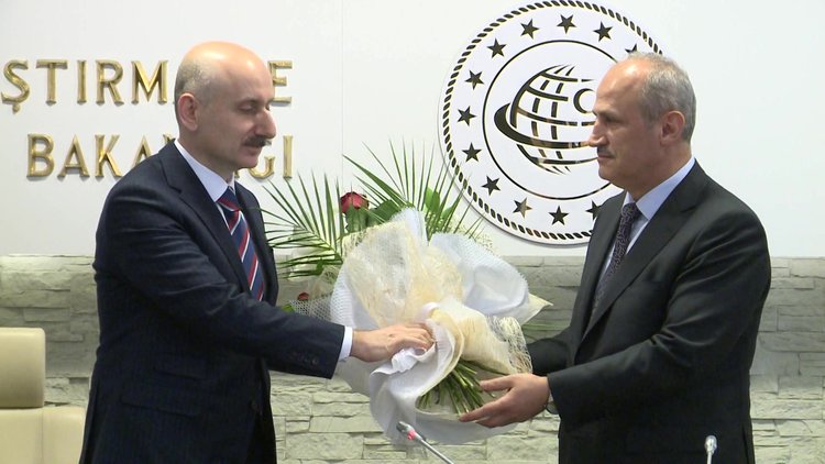 Ulaştırma Bakanlığı'nda devir teslim