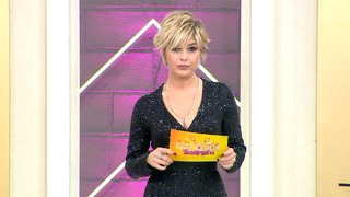 Takımlar kıvırcık saçlar ve pastel makyaj yapmak için yarıştı. 