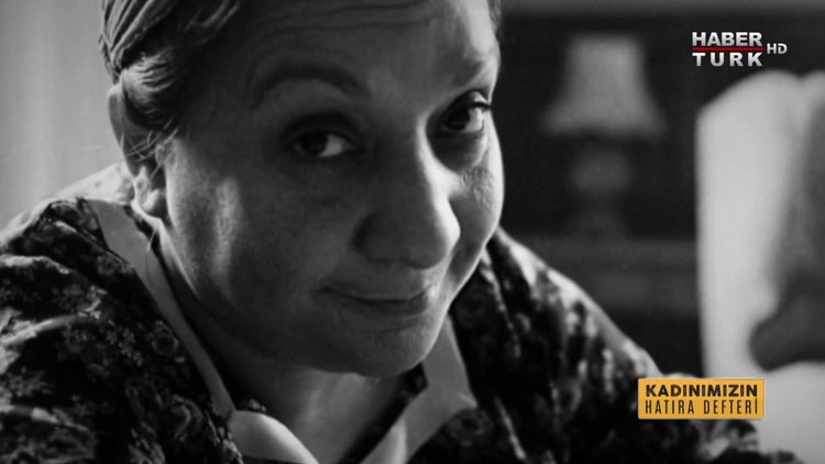 Bir Nebil Özgentürk Belgeseli...  Kadınımızın Hatıra Defteri - 5 Nisan 2020