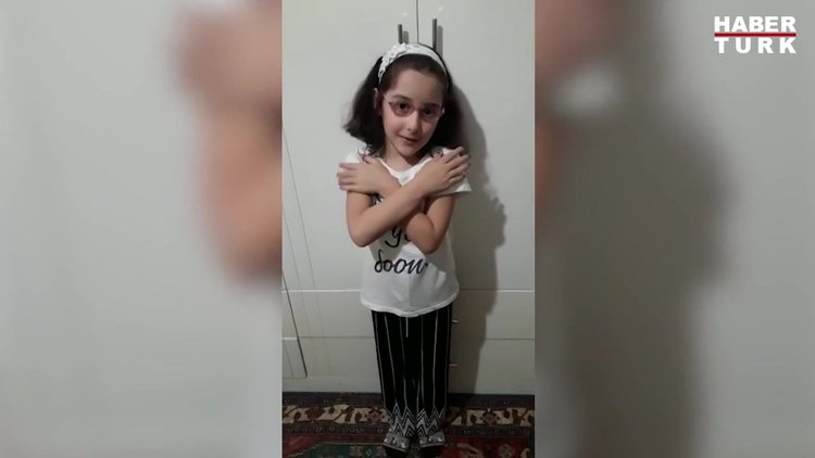 Ahmet Sezgin'den #evdekal mesajı