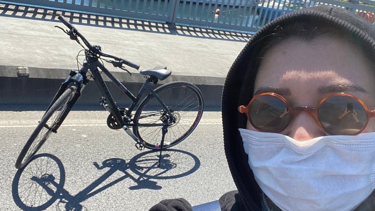 Esin Övet boş İstanbul sokaklarından bildiriyor