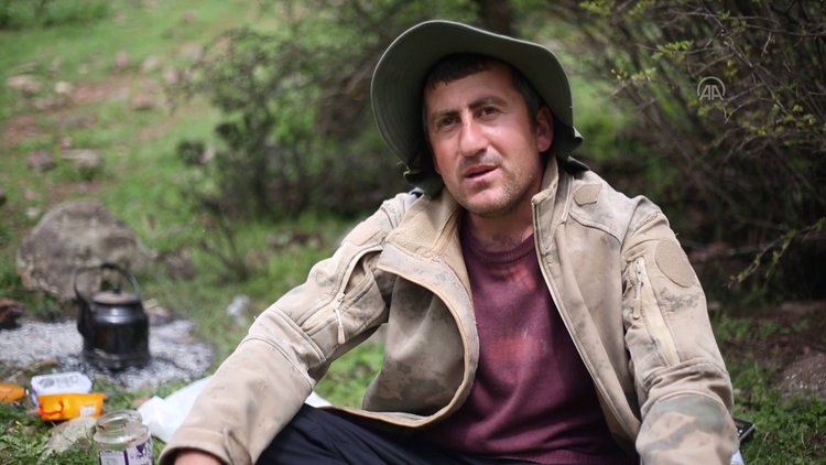 Göçerlerin zorlu yolculuğuna "Kovid-19" molası