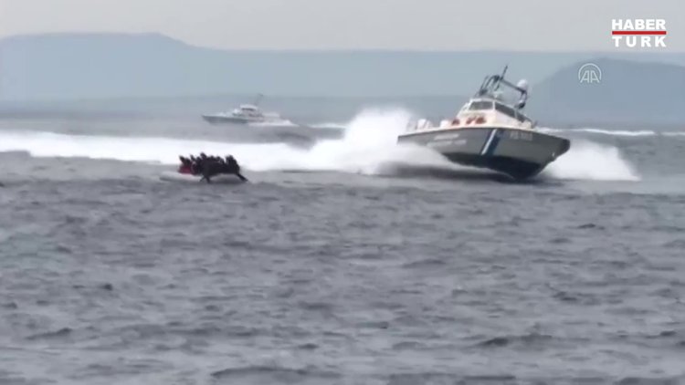 Yunan sahil güvenlik botları bir kez daha insan haklarını ihlal etti