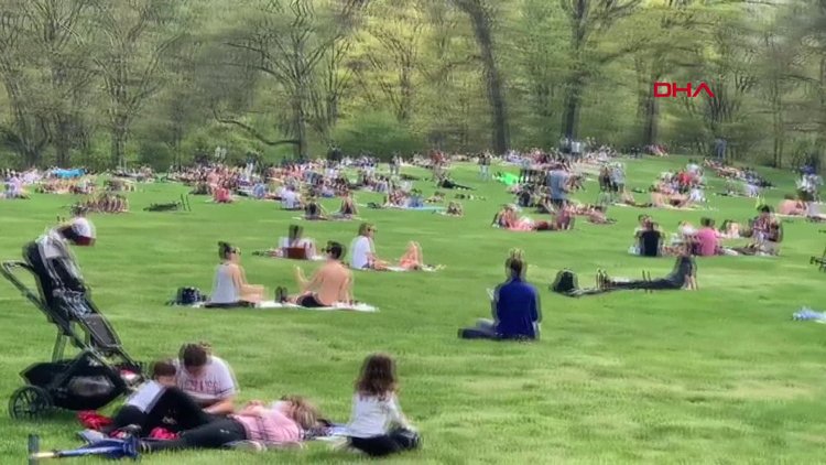 New Yorklular güzel havayı görünce parklara koştu