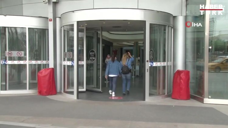 Deneme kabinlerinde 'acil butonlu' korona önlemi