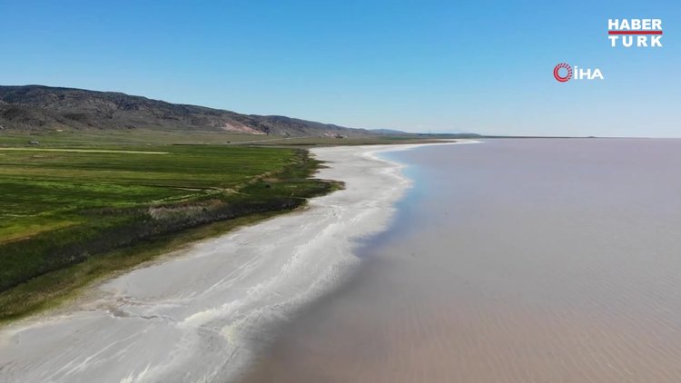 Tuz Gölü pembe renge büründü