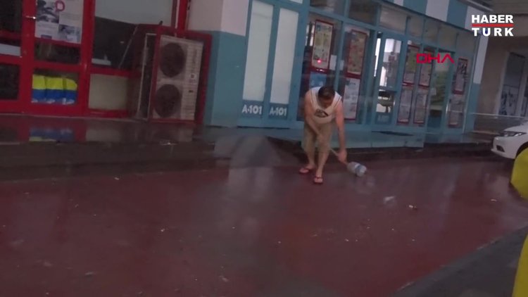 Ankara'da sağanak etkili oldu Keçiören'de istinat duvarı çöktü