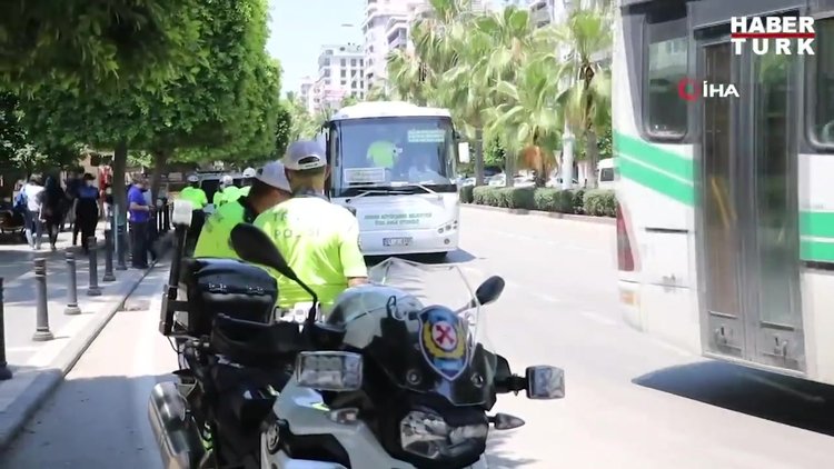 Uygulamada ateşi yüksek çıkan genç kız için ambulans çağrıldı