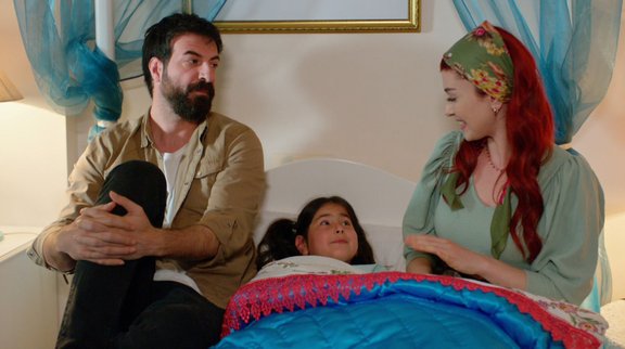 ''Kırmızı saçlı deniz kızıyla, bencil balıkçının masalı''