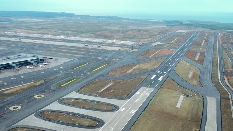 İstanbul Havalimanı'nın 3. bağımsız pisti hizmete giriyor