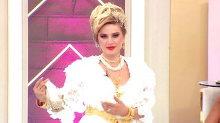 Takımlar Boşnak saçı ve makyajı yapmak için yarıştı.