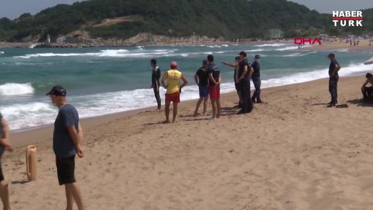 Ağva'da denize giren kişi dalgalar arasında kayboldu