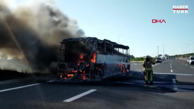 Çekmeköy'de otobüs yangını