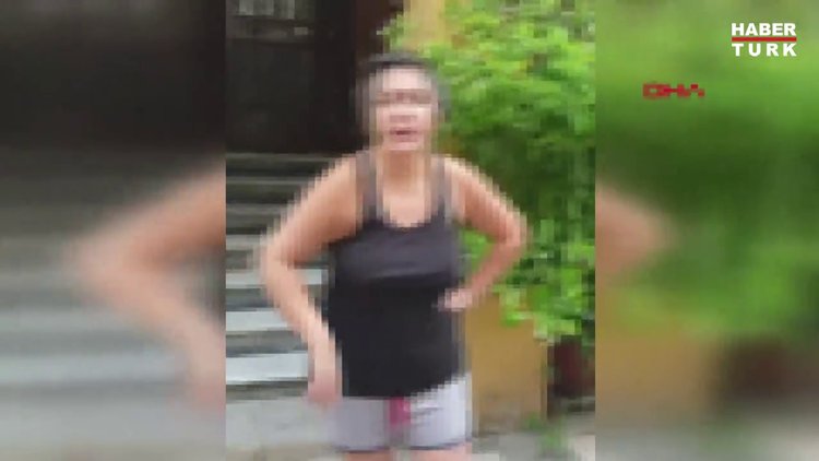 Kadıköy'de hem kediyi hem de o anları görüntüleyen kadını darp etti