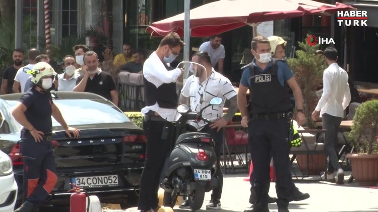 Avcılar'da bir mağazaya giren silahlı kişi polisi alarma geçirdi
