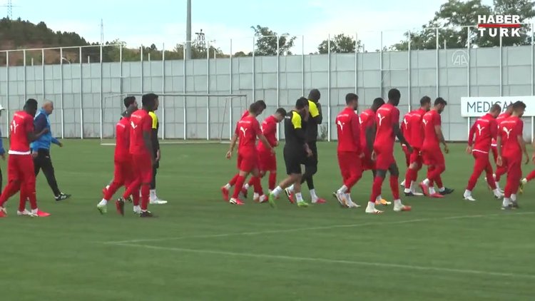 Rıza Çalımbay: Bir forvet ve orta saha alıp, transferi kapatacağız