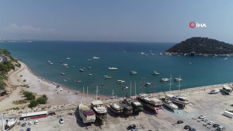 Oruç Reis,Antalya açıklarına demirledi