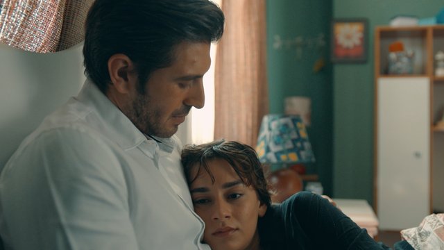 &Ccedil;ukur 4. Sezon 4. B&ouml;l&uuml;m&uuml;nde (97. B&ouml;l&uuml;m) Azer'i vuran ve AzKar aşkını bitiren Karaca evde...