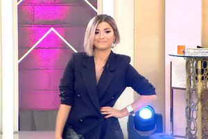 Modeller ve yeni saç renkleri