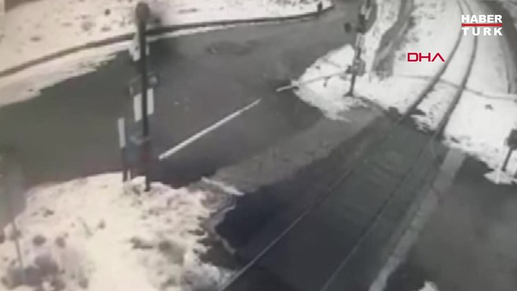 Bariyeri kırdıktan 1 dakika sonra tren geldi cezası ağır oldu