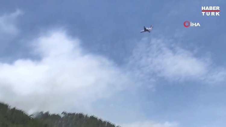 Karabük'teki orman yangınına uçak ve helikopterle müdahale ediliyor