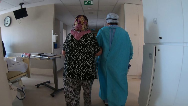 Diyaliz hastalarından topluma mesaj: Sağlık çalışanları bizleri hayata bağlıyor