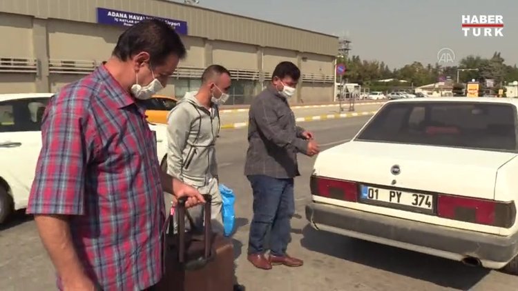 Libya'da mahsur kaldıkları Sirte'den kurtarılan 2 Türk işçi ailelerine kavuştu