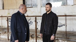 Haşmet ve Ali Rıza’nın yeni görevi bir an evvel Salman’ın sevkiyatını gerçekleştirmektir. Görev günü geldiğinde ise ...