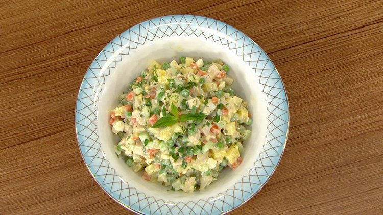 Gerçek Rus Salatası