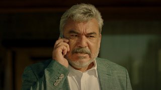 Mahbube’yi arayan Faruk’un babası, torunu Ömer’i istediğini söylüyor.