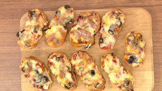 Öykü Gürman, Neşe Altan ile birlikte bayat ekmek pizzası yaptı.