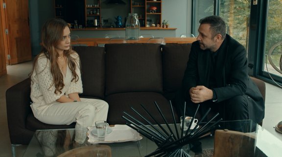 Çağatay ve Efsun'un yüzleşmesi