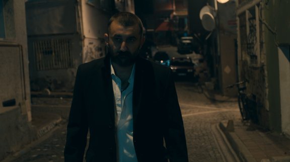 Gazapizm & Cem Adrian / Kalbim Çukurda 