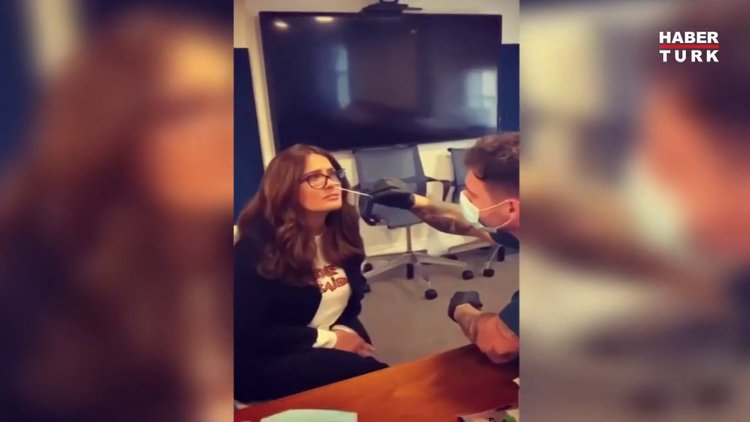 Salma Hayek defalarca koronavirüs testi yaptırdı