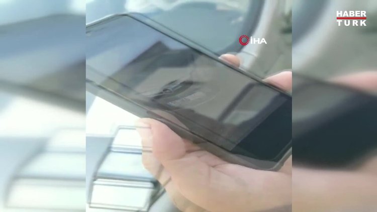 Kaza yaptığı yeri çekerken kaza oldu...O anları böyle kaydetti