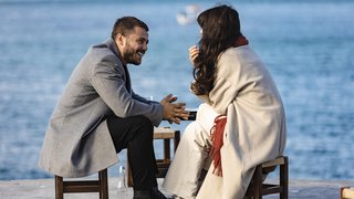 Konsorsiyumdaki herkes Cabir’in saldırılarına maruz kalır ve konsorsiyum çatırdamaya başlar, ta ki günün sonunda Ali ...