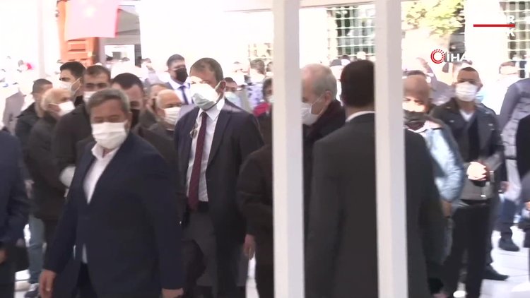 Gazeteci Ahmet Kekeç son yolculuğuna uğurlandı